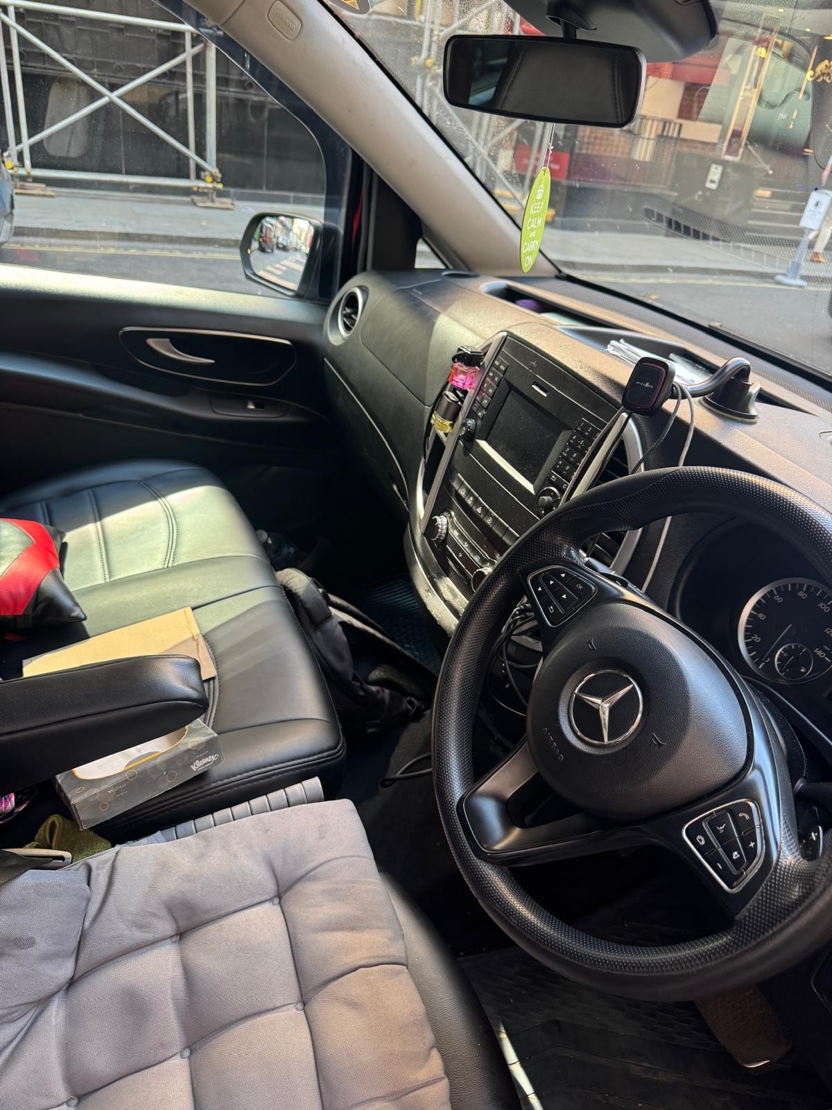 Hilton Metropole to Heathrow Airport Vito Inside -4