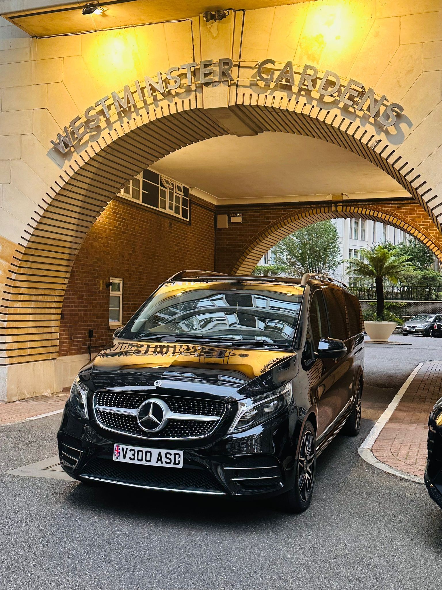 Westminster Gardens, Marsham Street, London, UK to Bicester Village - V Class