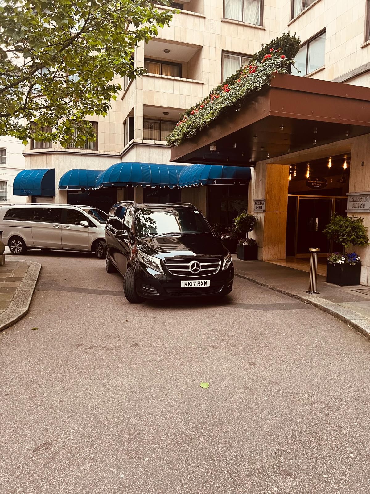Arlington House to Heathrow Airports