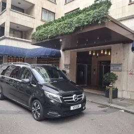 Arlington House to Gatwick Airport