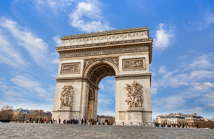 Daylight Magic: Unforgettable Day Tours from London to Paris Daylight Magic: Unforgettable Day Tours from London to Paris